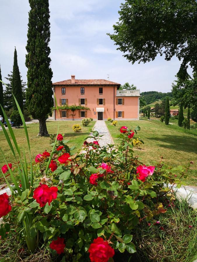 Maison d'hôtes Casale In Collina à Capriva del Friuli Extérieur photo