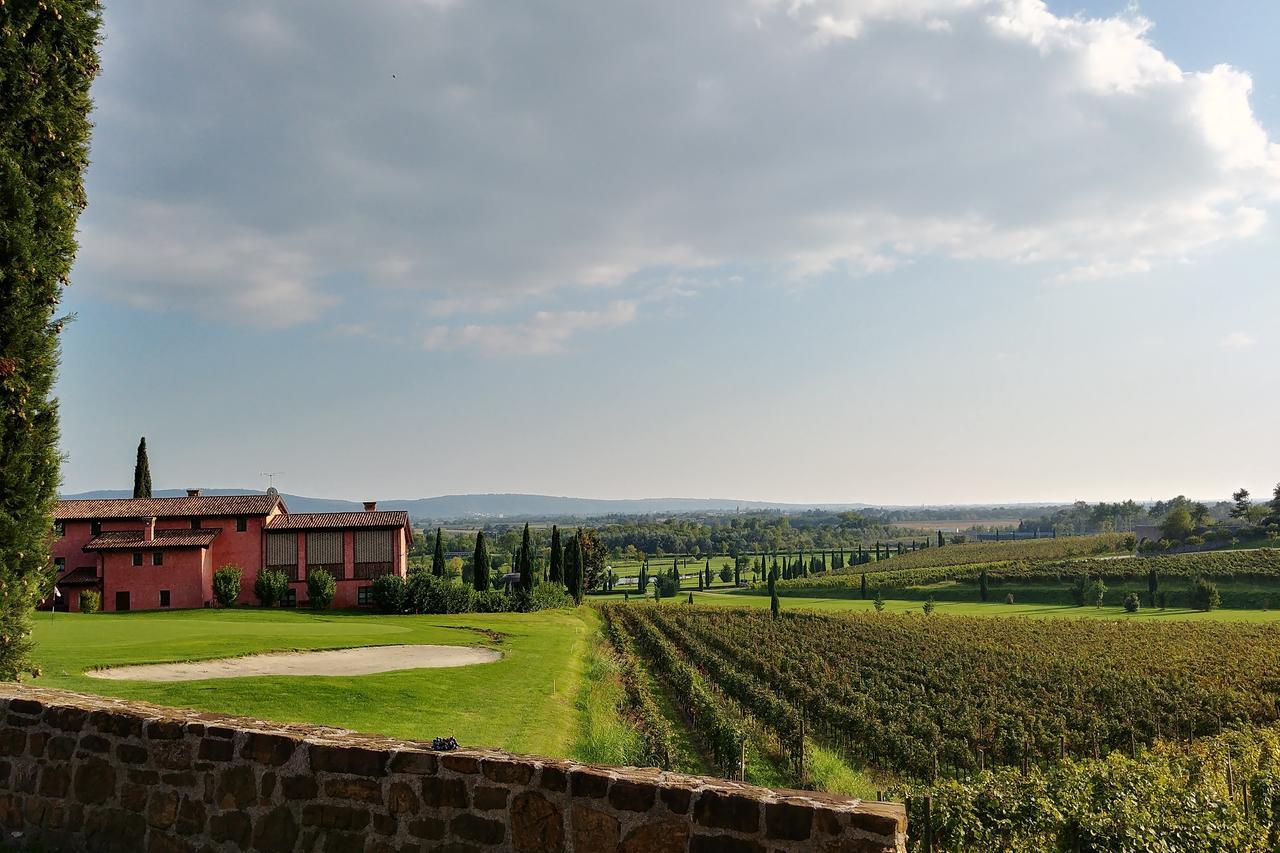 Maison d'hôtes Casale In Collina à Capriva del Friuli Extérieur photo